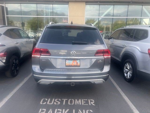 Used 2019 Platinum Gray Metallic Volkswagen 3.6L V6 SEL Premium image 5