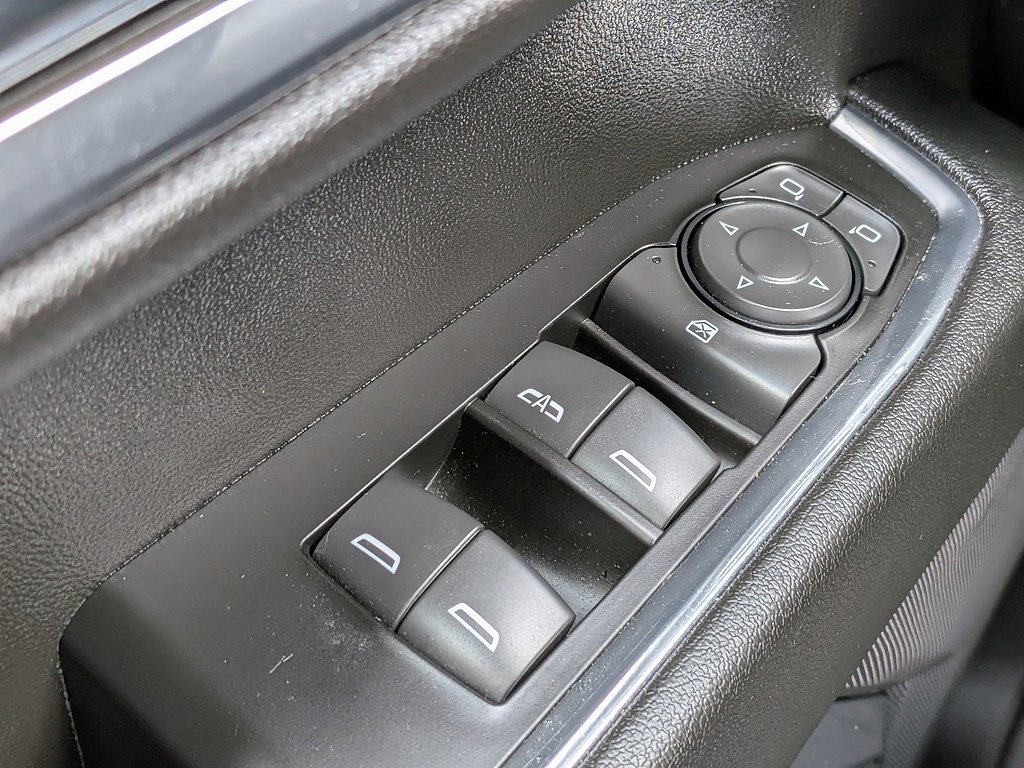 2024 Chevrolet Silverado 1500 LT - Photo 40