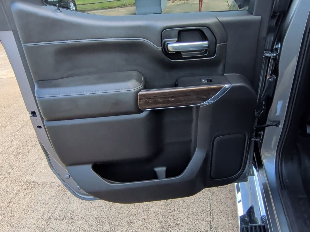 Used 2021 Gray Chevrolet RST image 37
