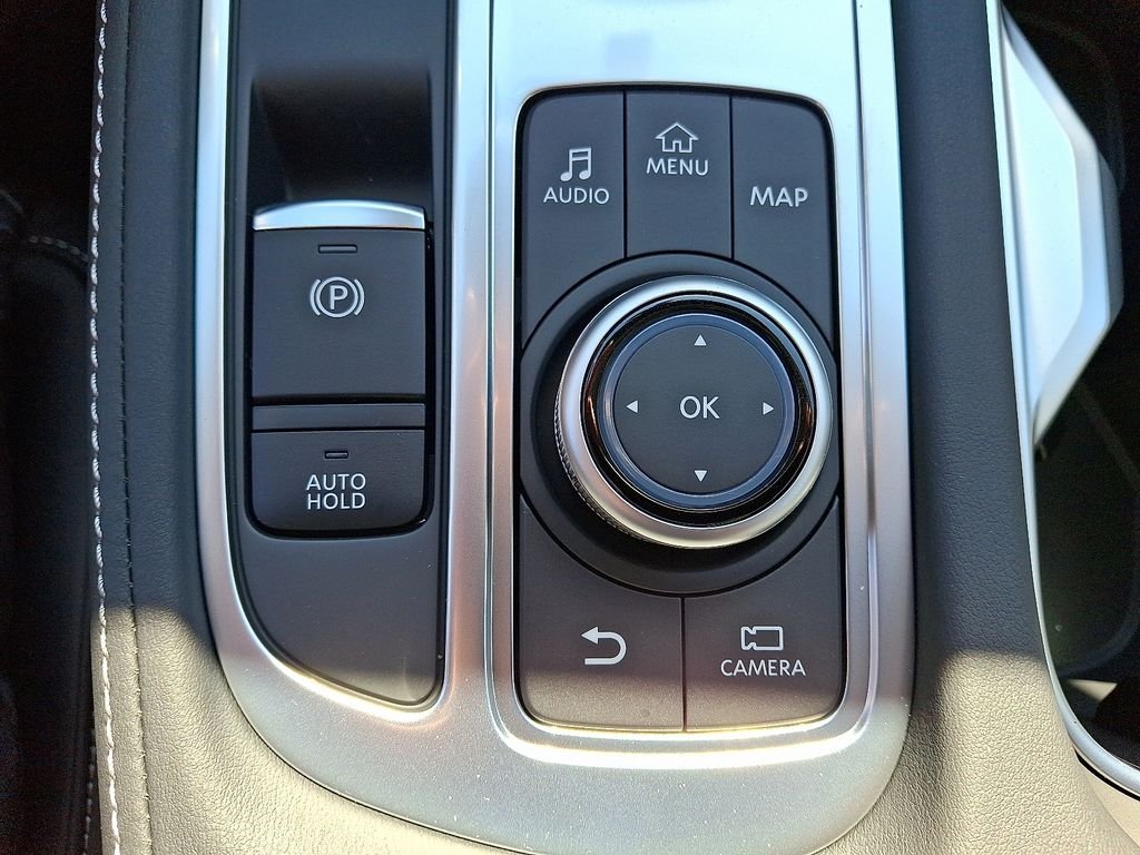 Used 2026 Gray INFINITI LUXE image 18