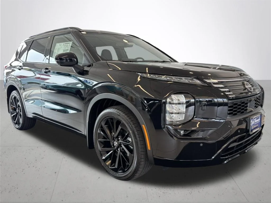 New 2026 Black Nissan Platinum image 5