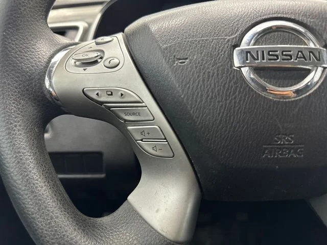 Used 2016 Cayenne Red Metallic Nissan S image 23