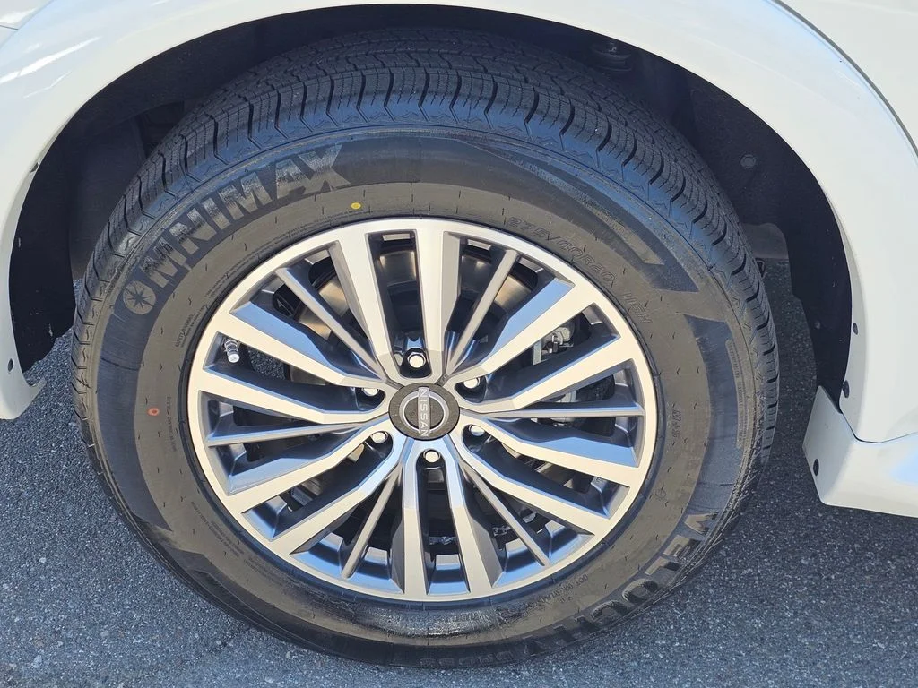 Used 2023 White Nissan SL image 7