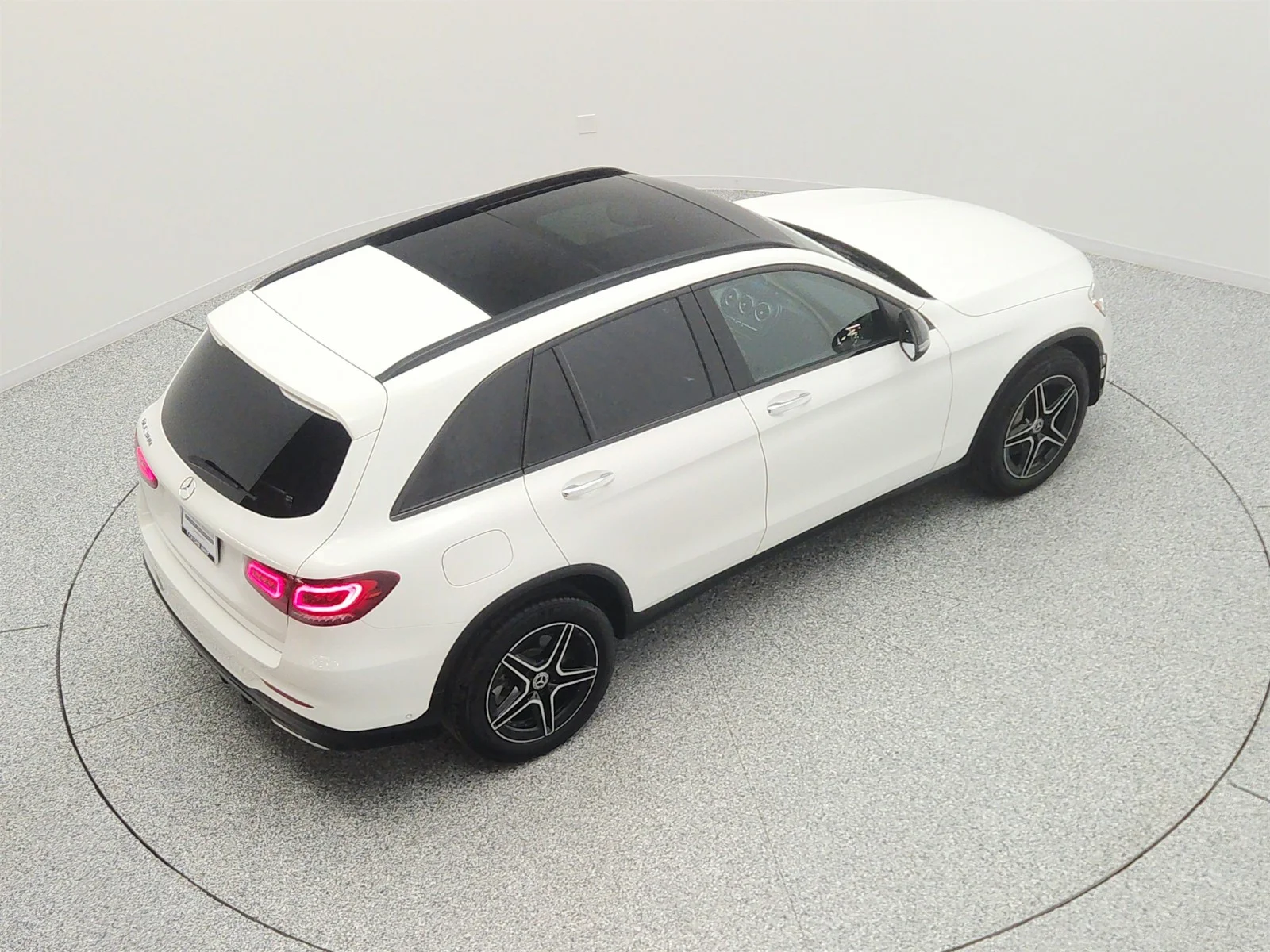 Used 2022 Polar White Mercedes-Benz GLC 300 SUV image 26