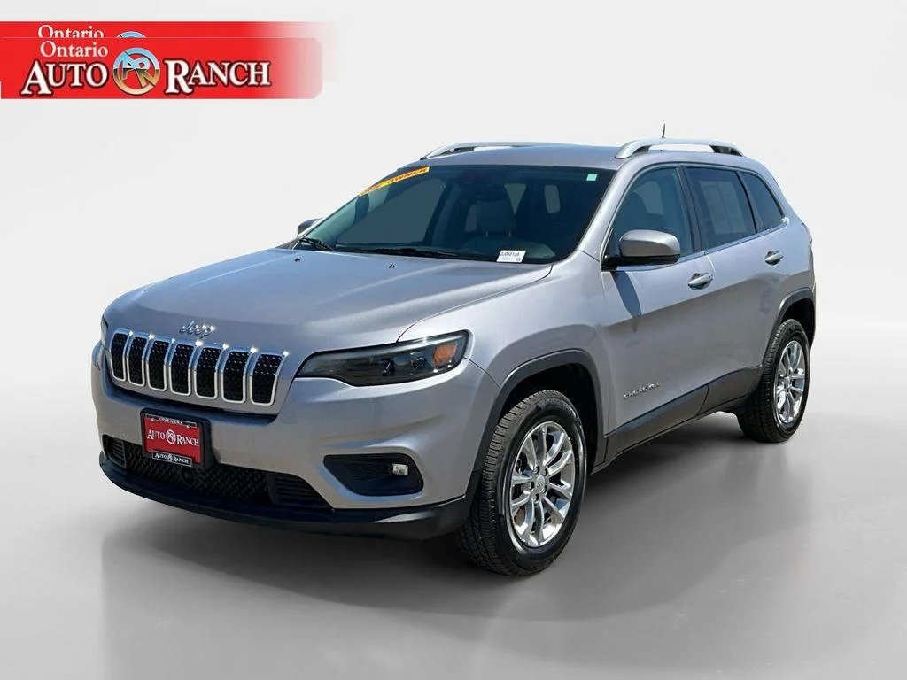Used 2021 Billet Silver Metallic Clearcoat Jeep Latitude Plus image 7