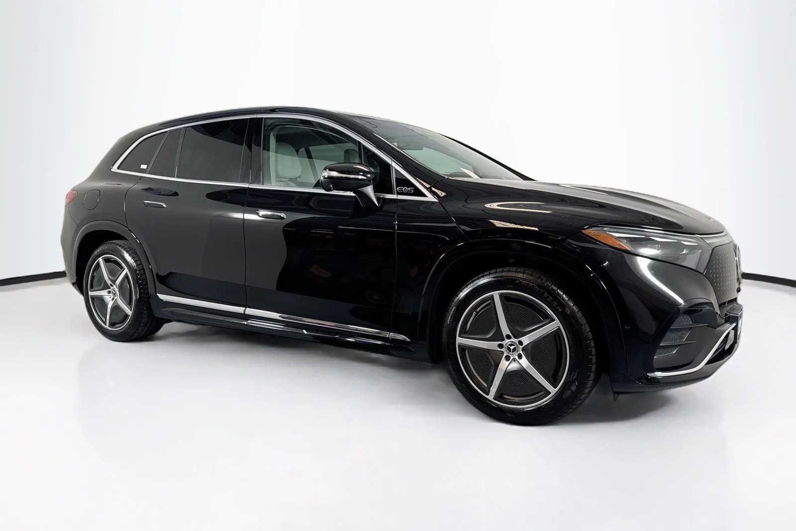 Used 2023 Obsidian Black Metallic Mercedes-Benz EQS 580 image 3