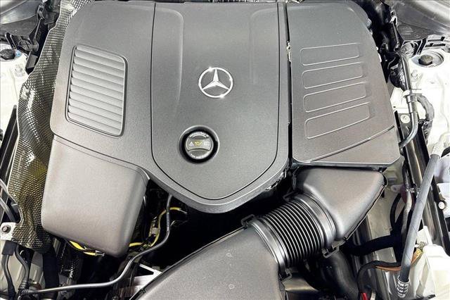 New 2026 Polar White Mercedes-Benz GLC 300 image 58