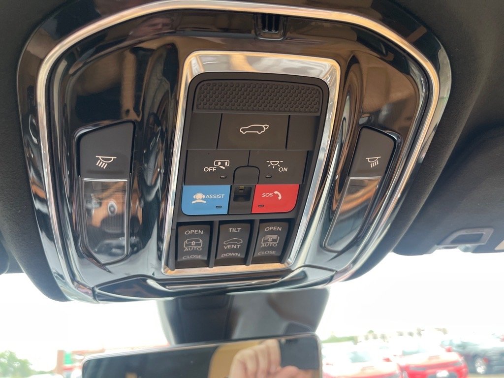 Certified Used 2023 Midnight Sky (pcq) Jeep Summit Reserve image 34