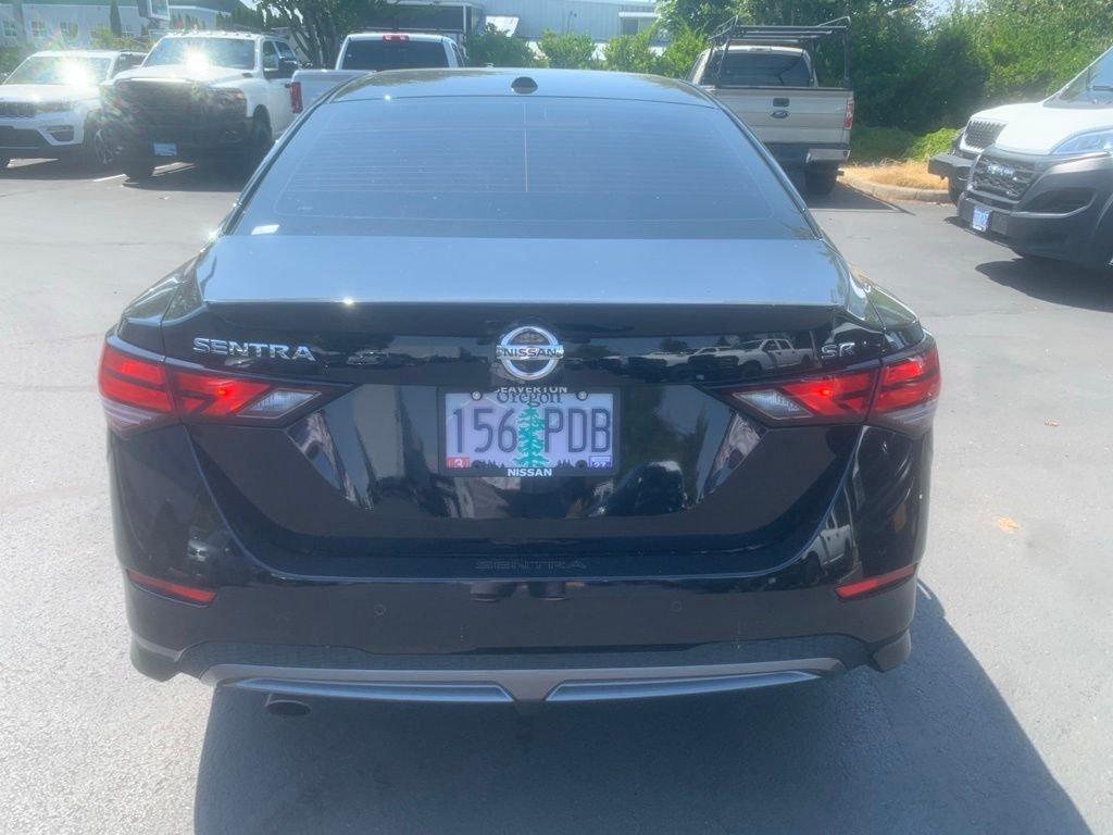 Used 2023 Super Black Nissan SR image 3