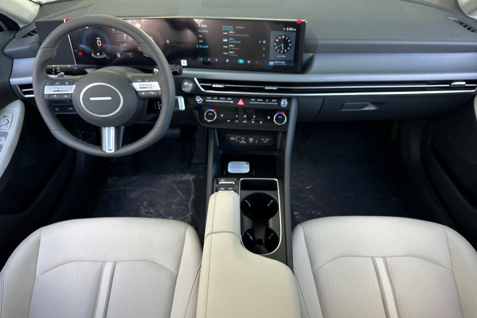 New 2026 Aero Silver Hyundai SEL Sport image 39