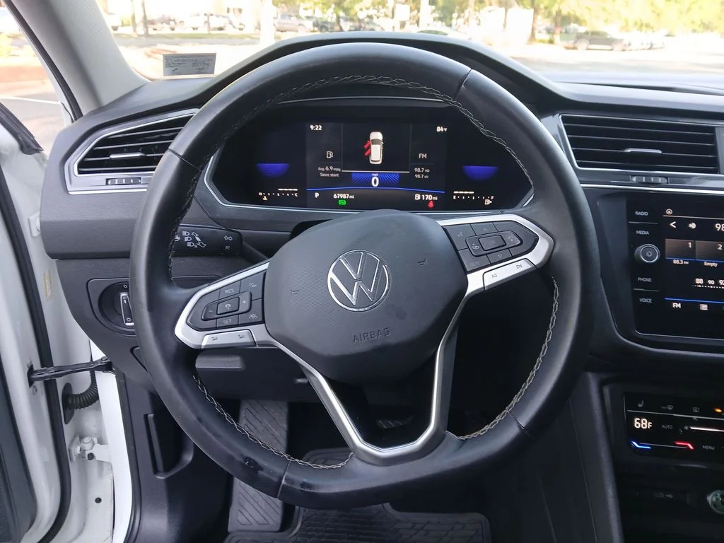 Used 2022 White Volkswagen 2.0T SE image 14