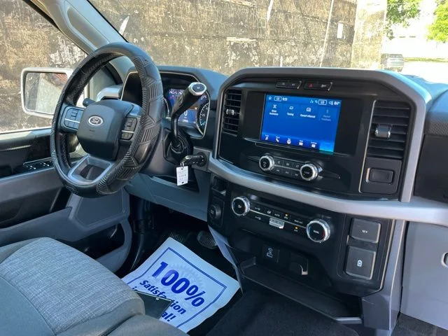 Used 2023 Silver Metallic Ford XLT image 24