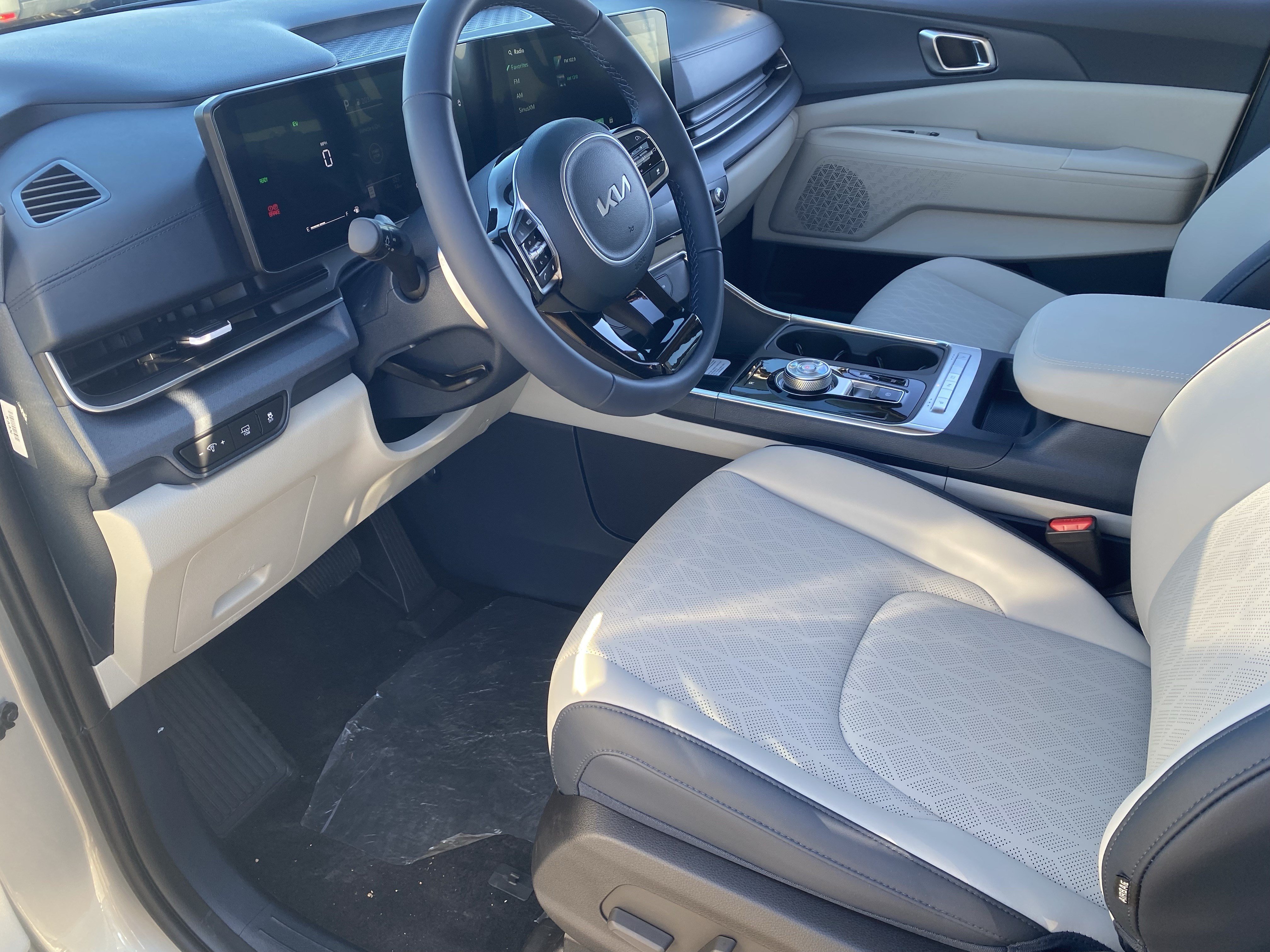 New 2026 Ivory Silver Kia EX image 16