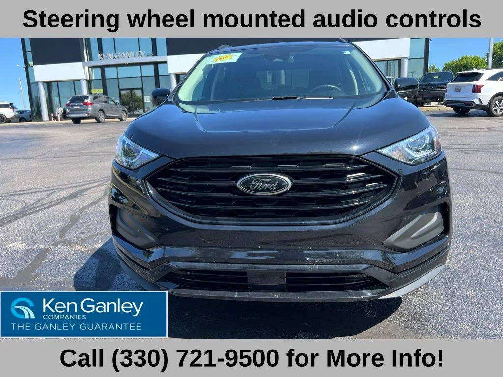 Used 2022 Black Ford SE image 19