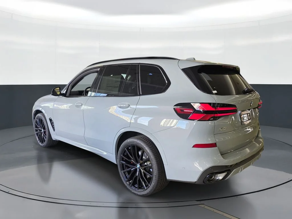 New 2026 Brooklyn Grey Metallic BMW sDrive40i image 4