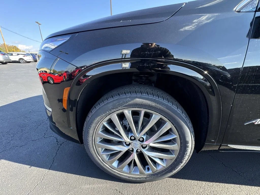 New 2026 Ebony Twilight Metallic Buick Avenir image 10
