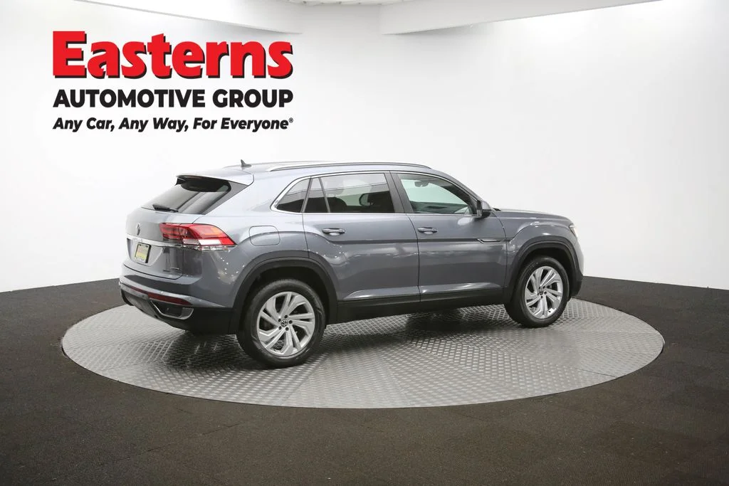 Used 2021 Gray Volkswagen 2.0T SEL image 43