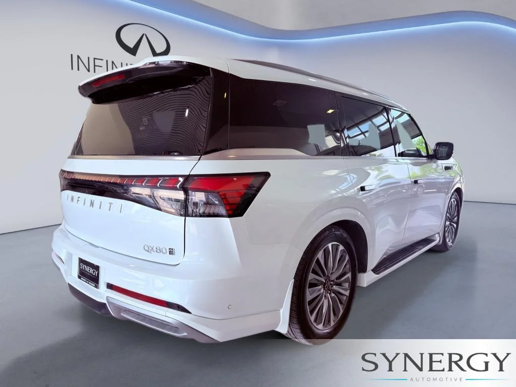 New 2026 RADIANT WHITE INFINITI Luxe 4WD image 5