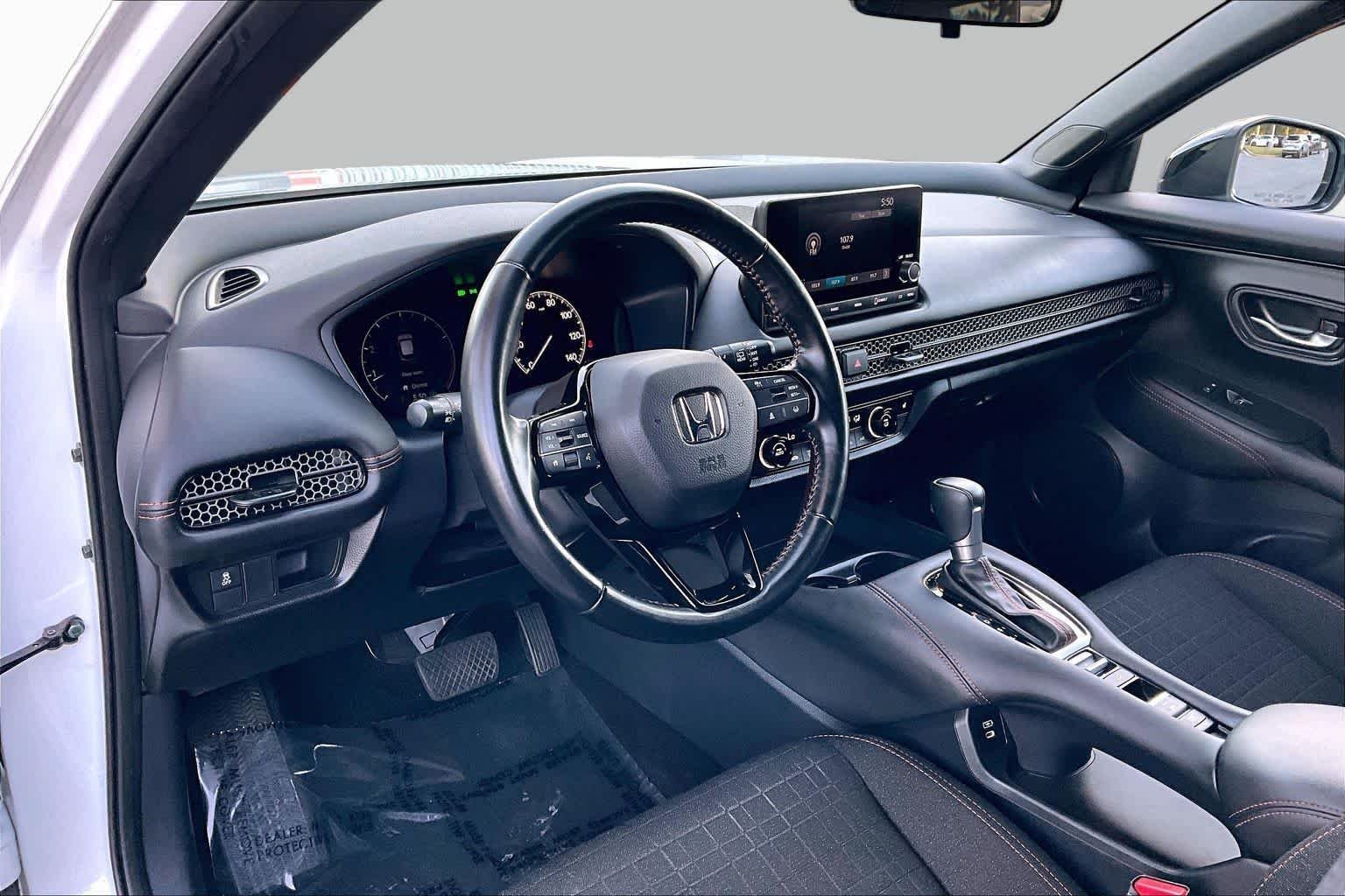 Used 2025 Platinum White Pearl Honda Sport image 18