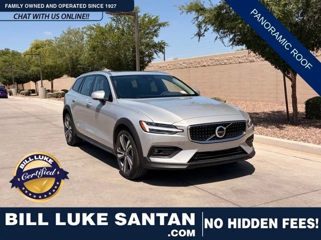 2025 Volvo V60 Cross Country B5 Plus AWD's photo