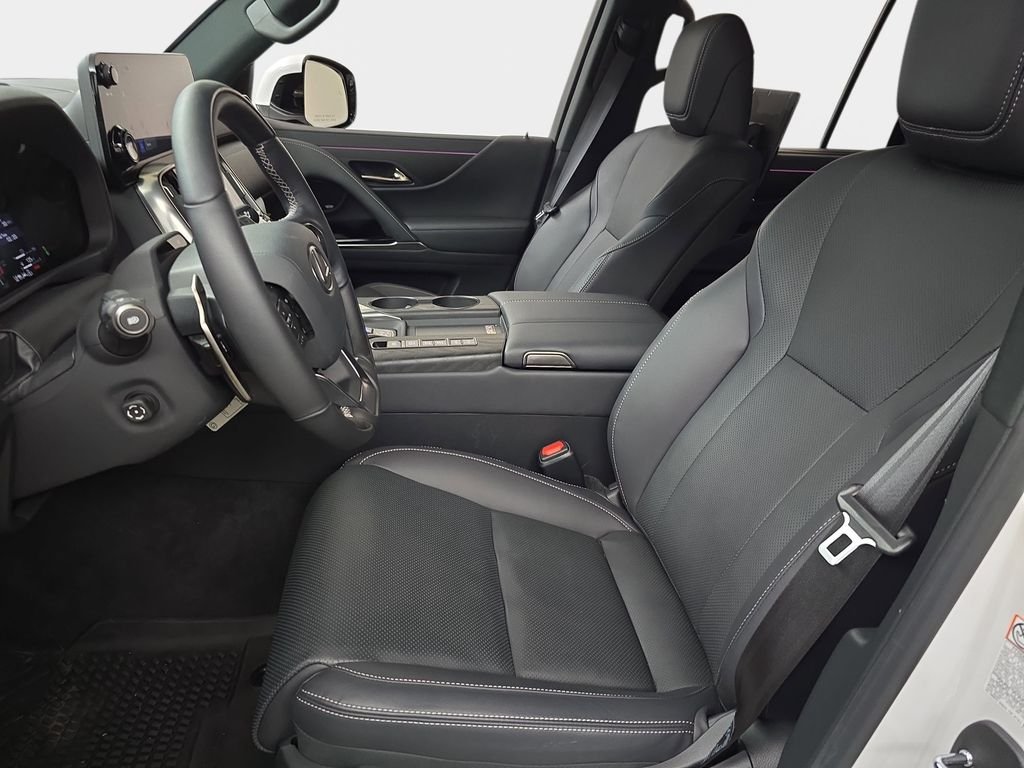 2025 Lexus LX 700h Luxury - Photo 15