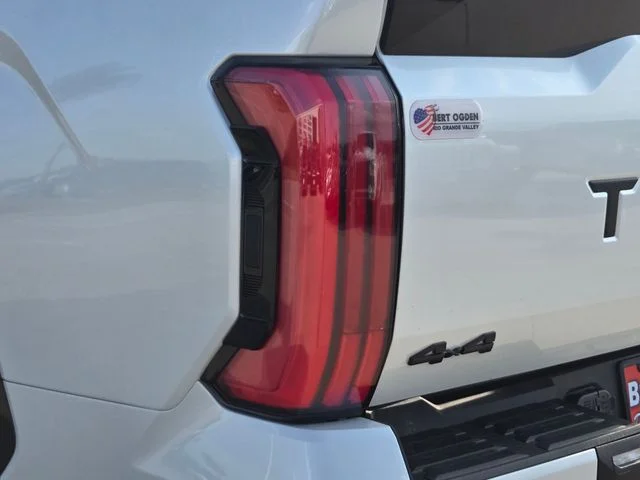 New 2026 Wind Chill Pearl Toyota Platinum image 8