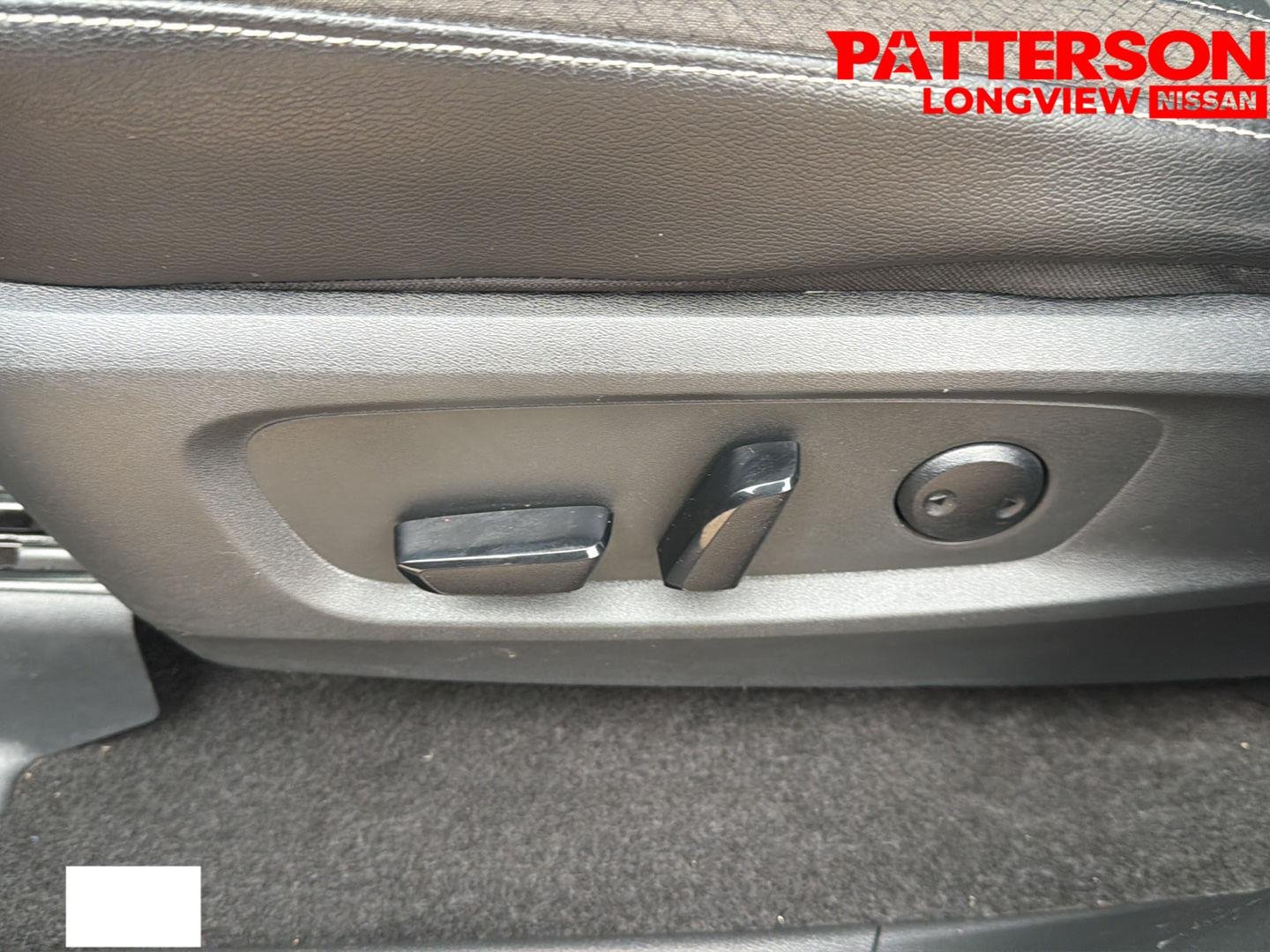Used 2024 Obsidian Green Pearl Nissan SL image 21