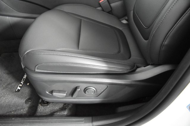 New 2026 White Hyundai SEL Premium AWD image 12