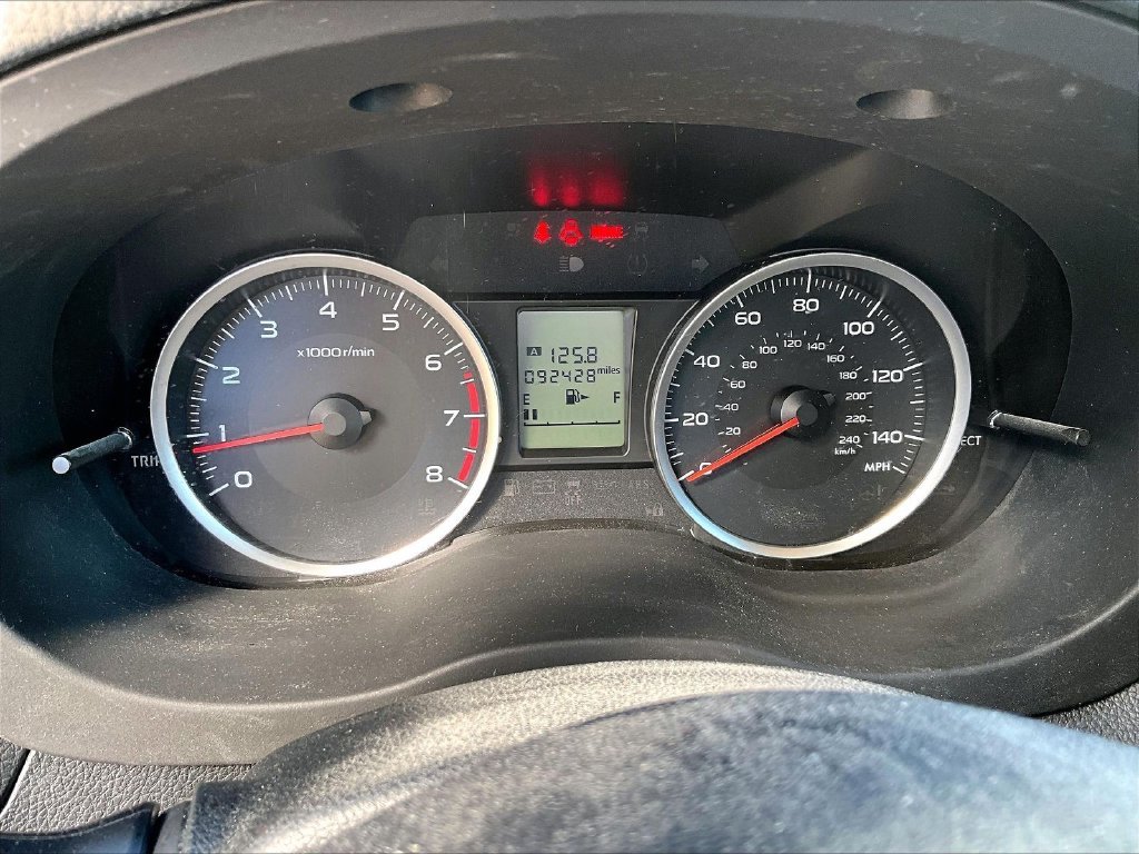 Used 2018 Silver Subaru 2.5i Premium image 7