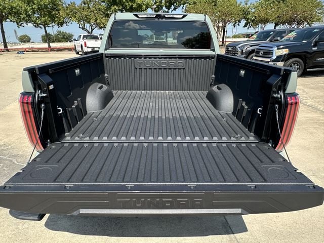 Certified Used 2025  Toyota Platinum image 30