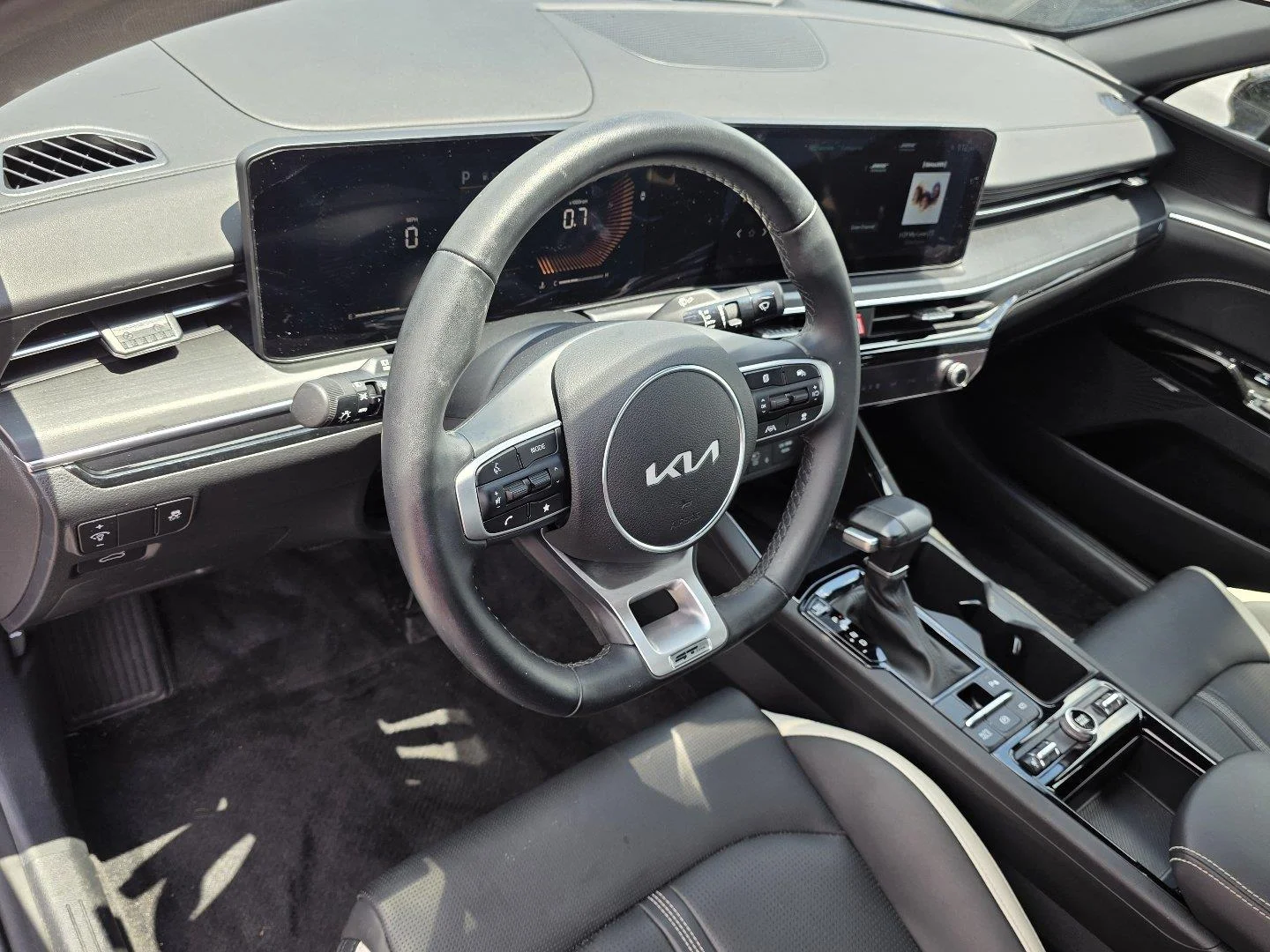 Used 2025 Yacht Blue Kia GT-Line image 10