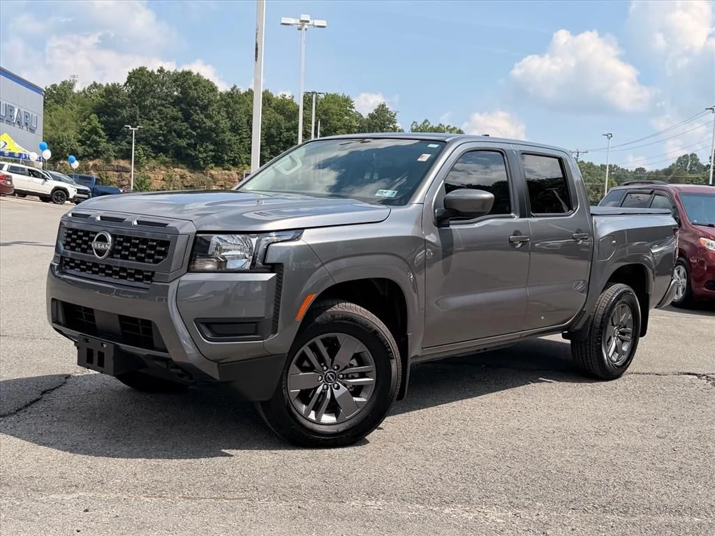 Used 2025 Gray Nissan SV image 2