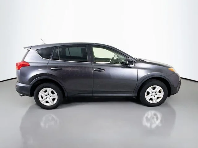 Used 2014 Gray Toyota LE image 8