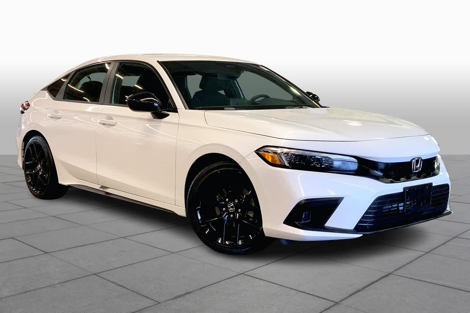 Used 2024 Platinum White Pearl Honda Sport image 5