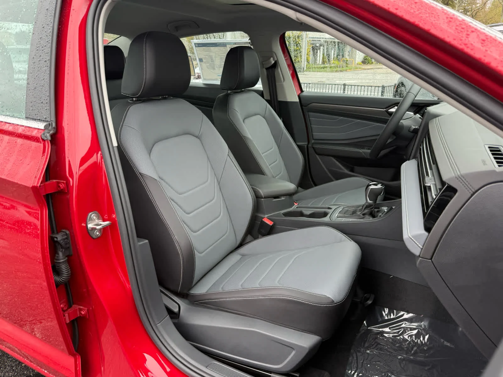 New 2026 Kings Red Metallic Volkswagen SEL image 10