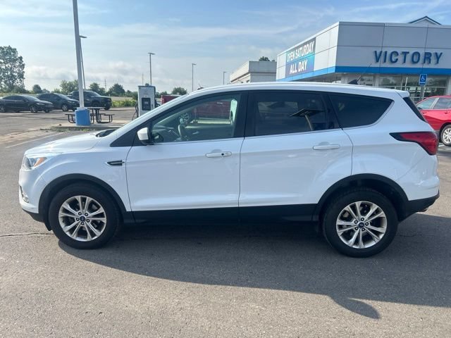 Used 2019 Oxford White Ford SE image 8