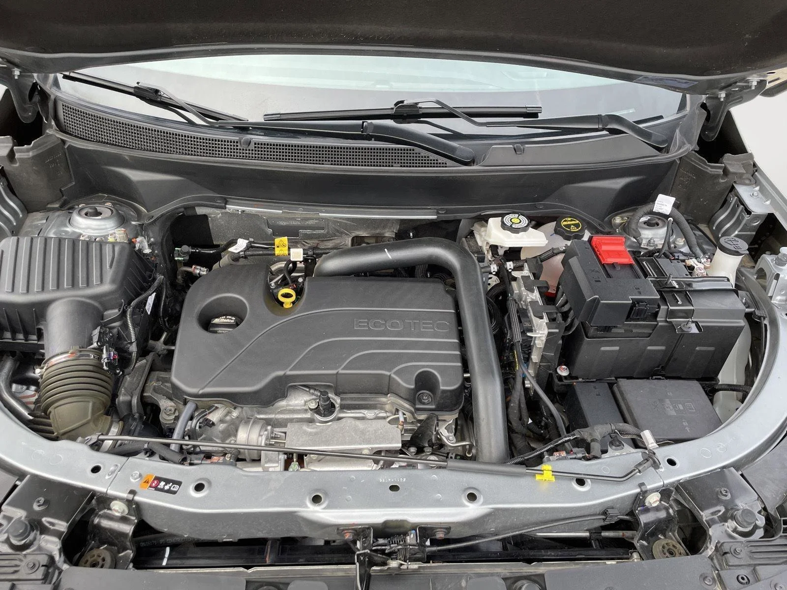 Used 2025 Sterling Gray Metallic Chevrolet AWD RS image 17