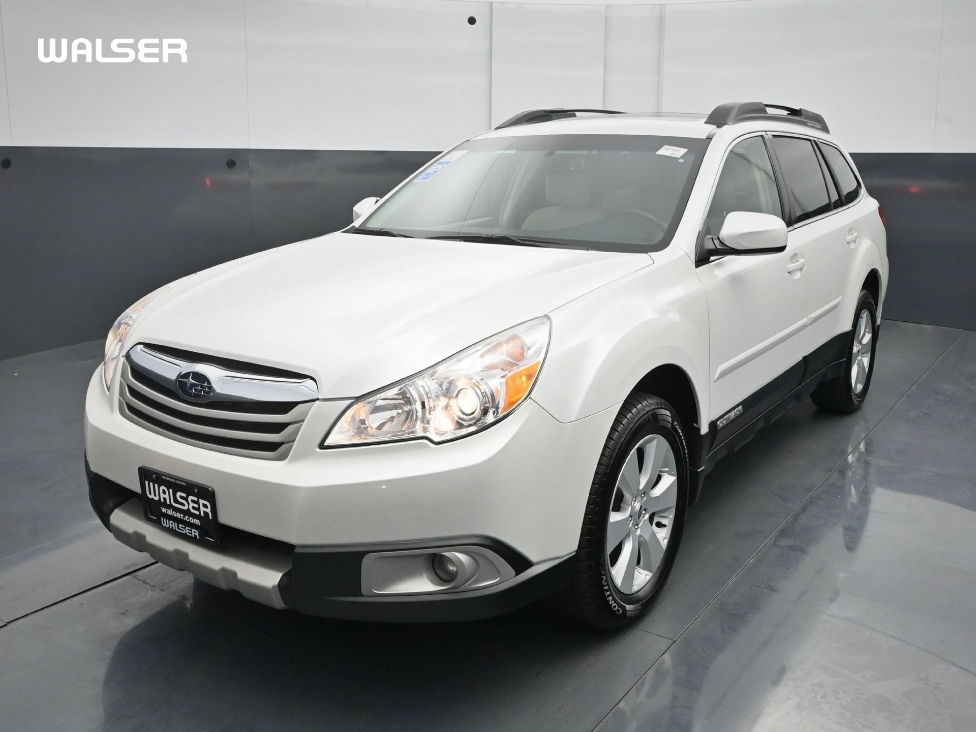 Used 2012 Satin White Pearl Subaru 2.5i image 1