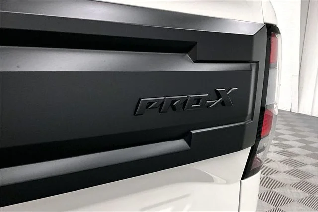 New 2026 Glacier White Nissan PRO-X image 22