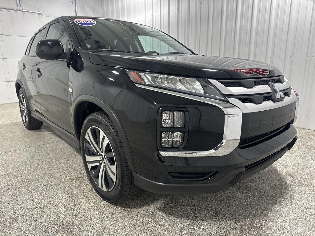 2024 Mitsubishi Outlander Sport ES LE SE photo 3