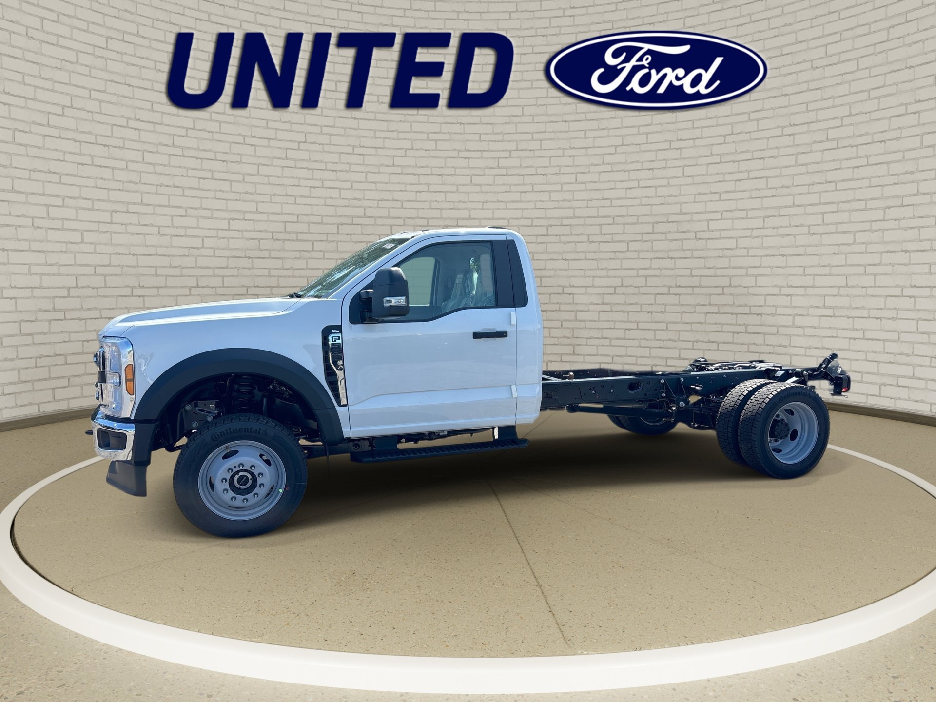 2026 Ford F-550 Super Duty Chassis Cab