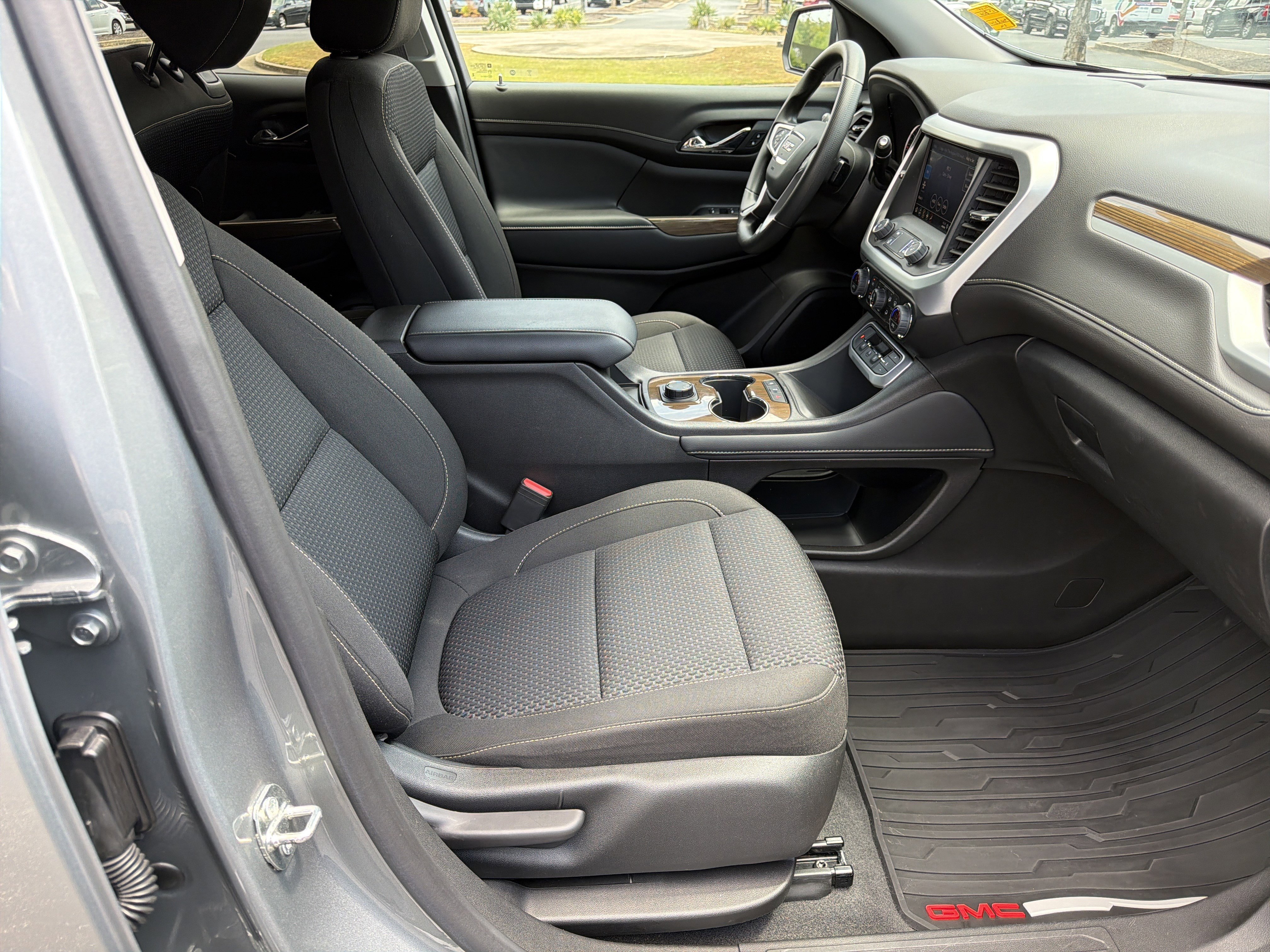 Used 2023 Sterling Metallic GMC SLE image 13