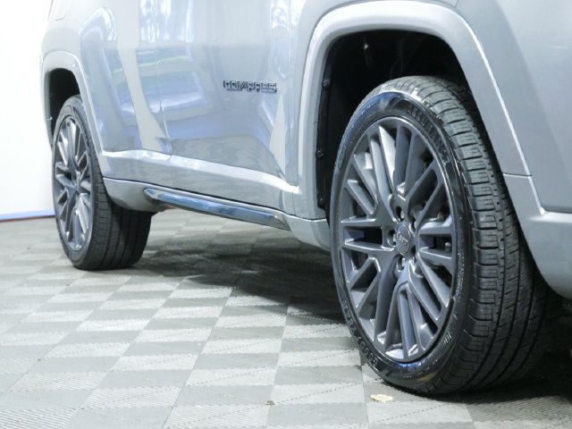 Used 2023 Silver Jeep High Altitude image 8