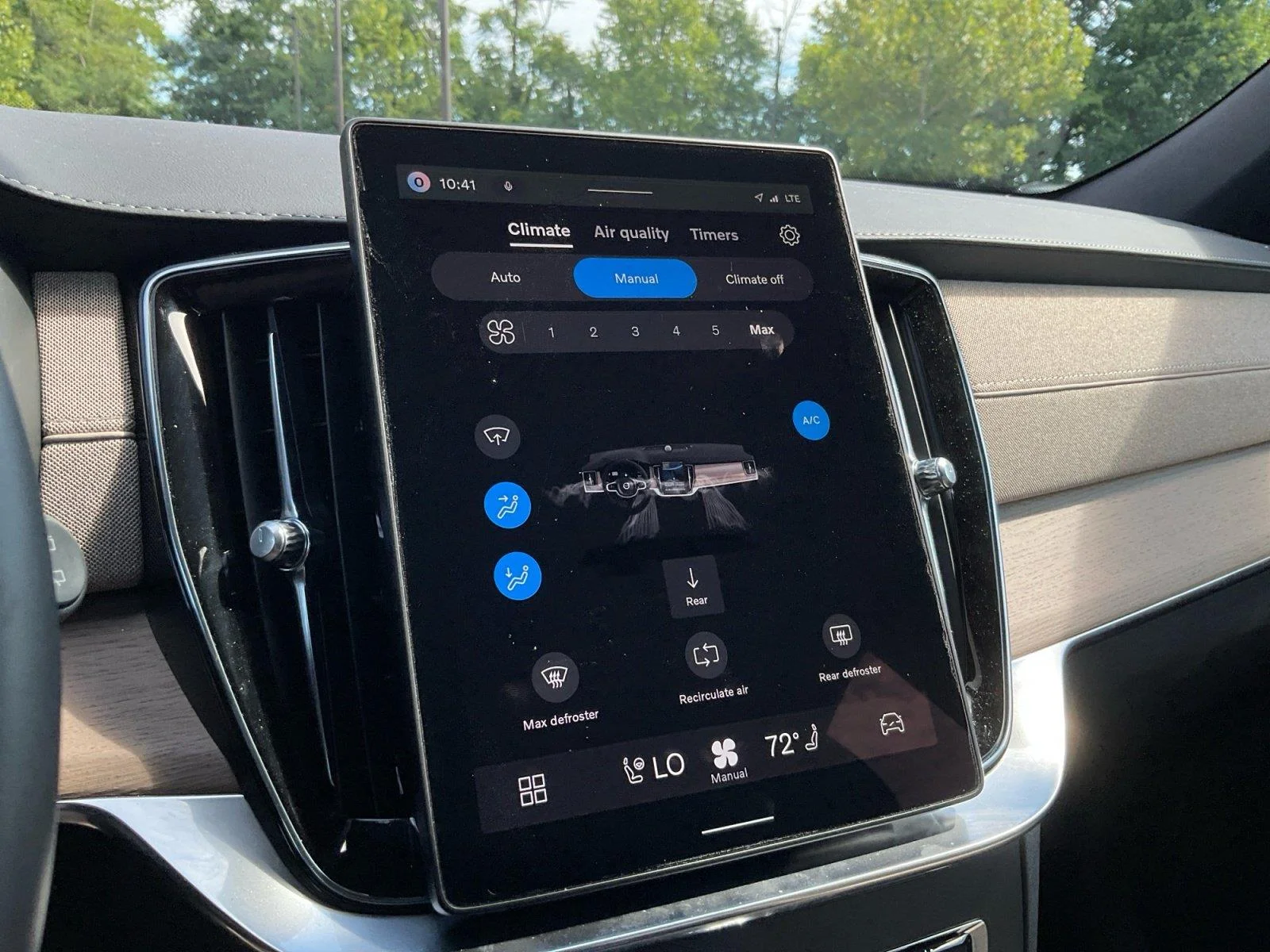 2026 Volvo XC90 Plus - Photo 22