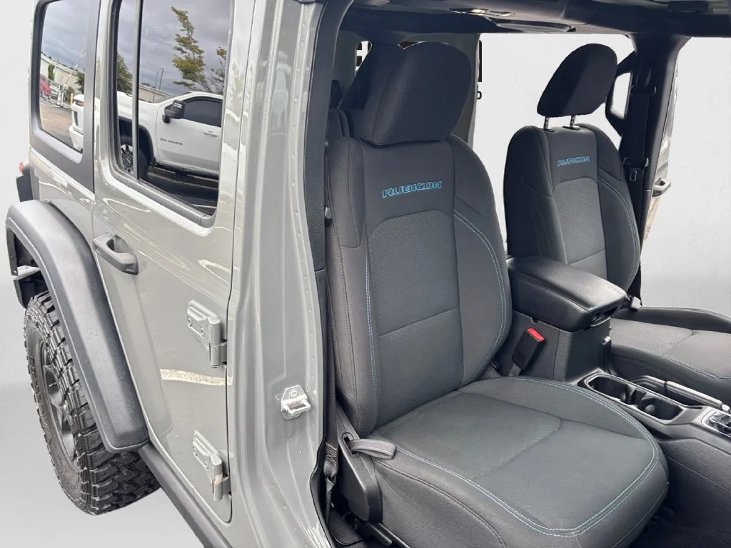 Used 2021 Gray Jeep Unlimited Rubicon 4xe image 29