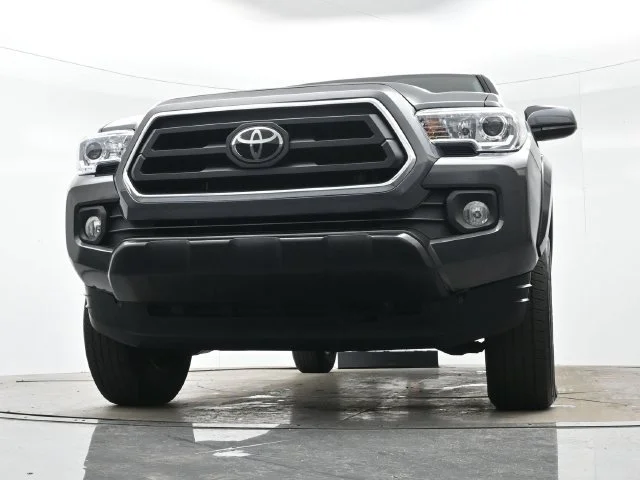 Used 2022 Magnetic Gray Met Toyota SR5 image 22