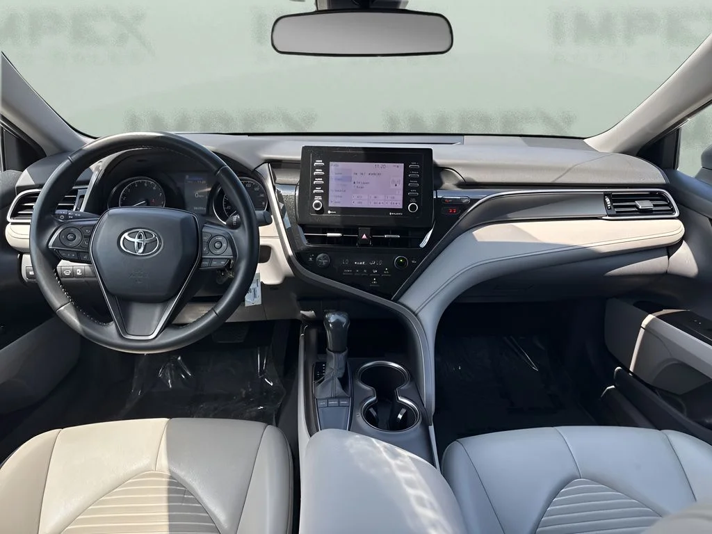 Used 2022 Silver Toyota SE image 12