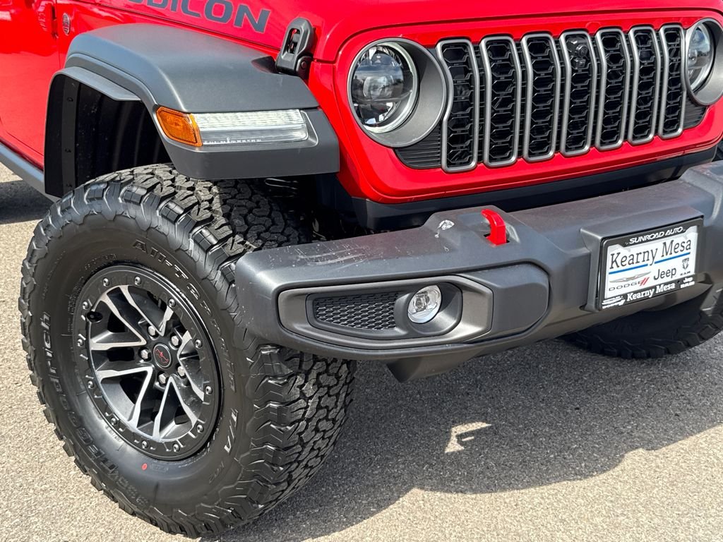 New 2026 Firecracker Red Clear-Coat Exterior Paint Jeep Rubicon image 6