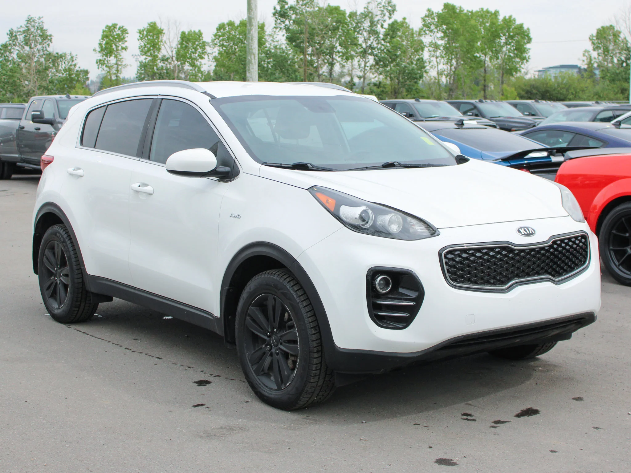 Used 2017 White Kia LX * AWD | Mechanic