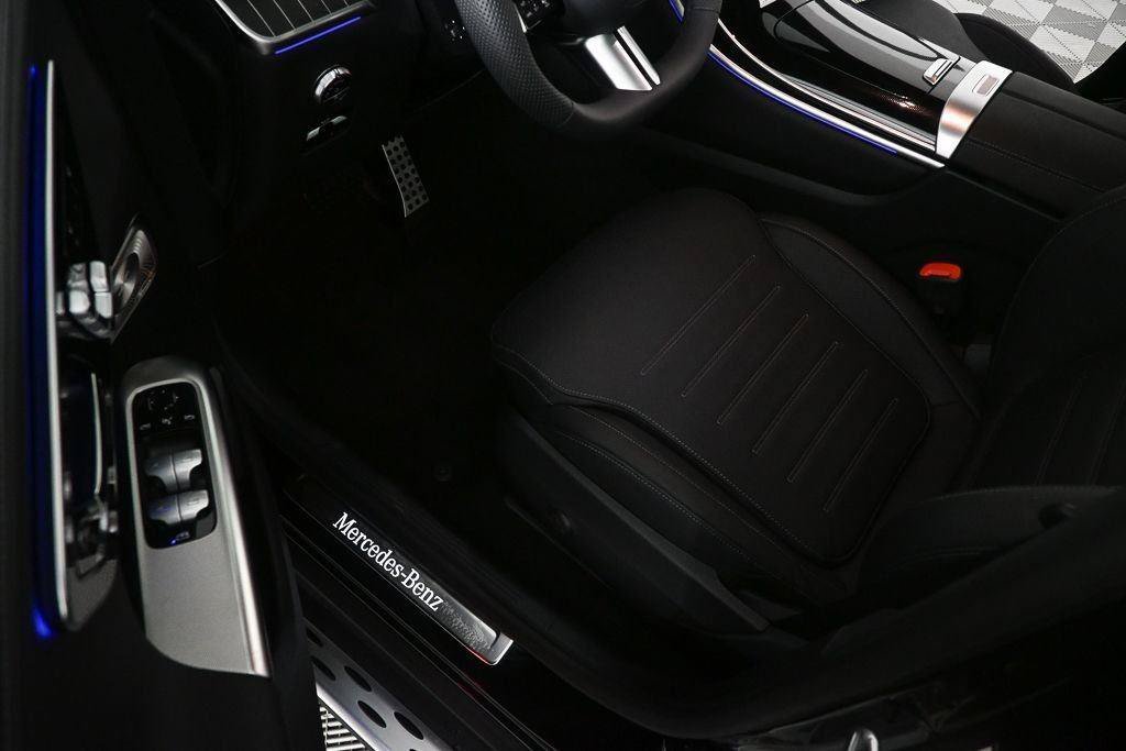 New 2026 Obsidian Black Metallic Mercedes-Benz GLC 300 image 46